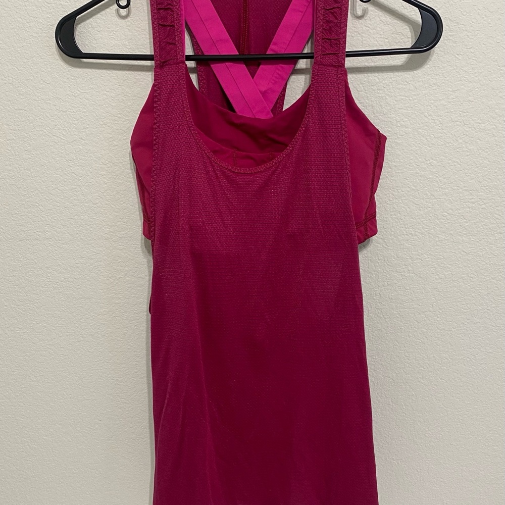 Lululemon Stash It Tank Size 8